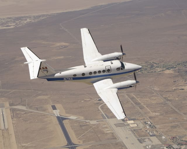 N7NA - Beechcraft