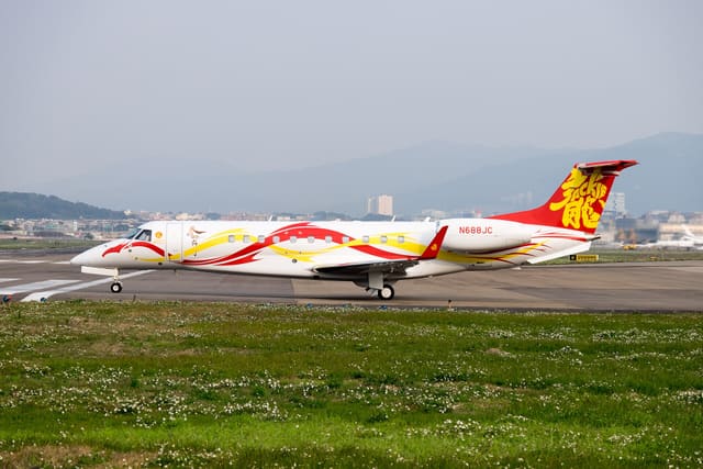 N688JC - Business jet