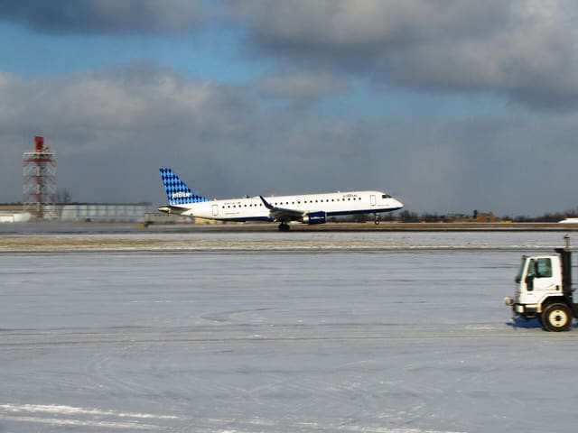 N247JB - Embraer