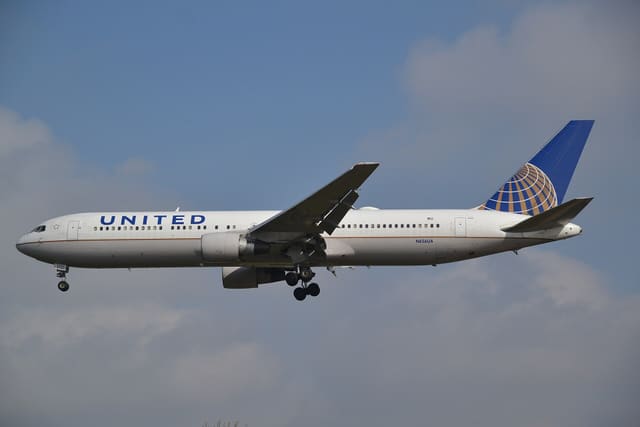 N656UA - Boeing