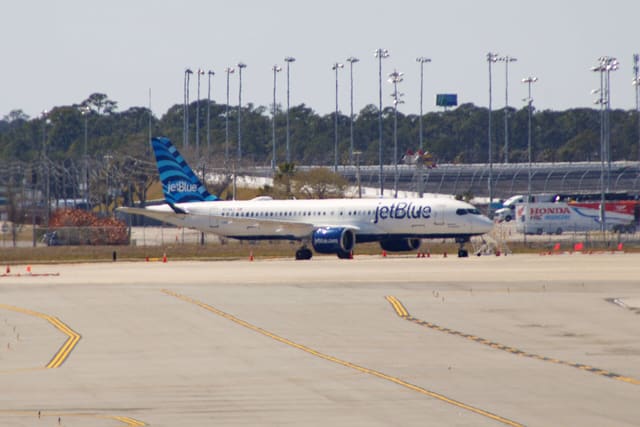 N3156J - Airbus