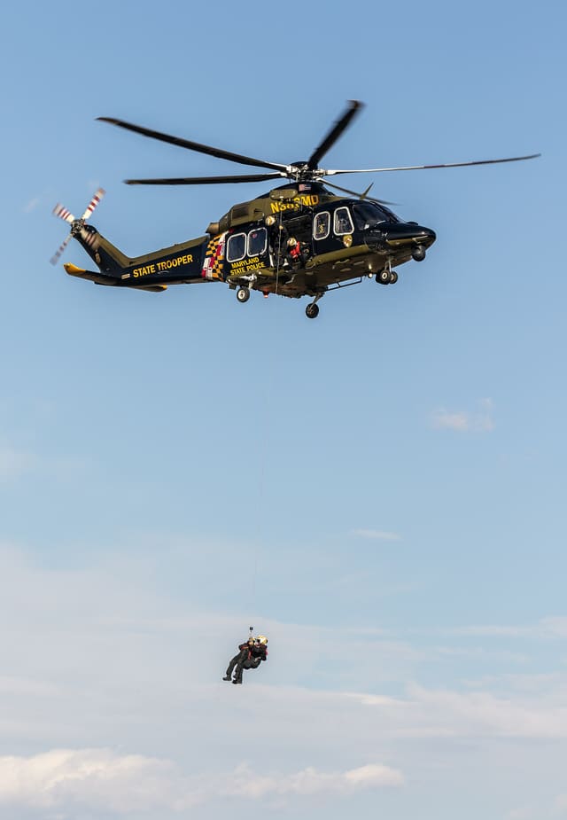 N382MD - Helicopter