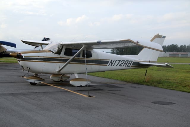 N172RB - Cessna