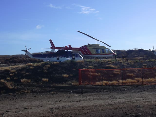 N38993 - Helicopter