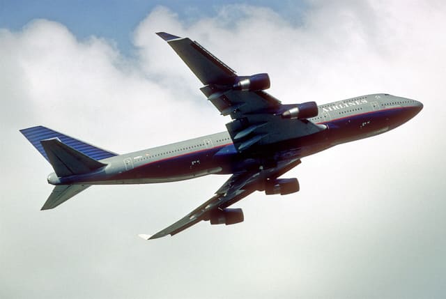 N128UA - Boeing