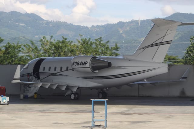 N384MP - Business jet