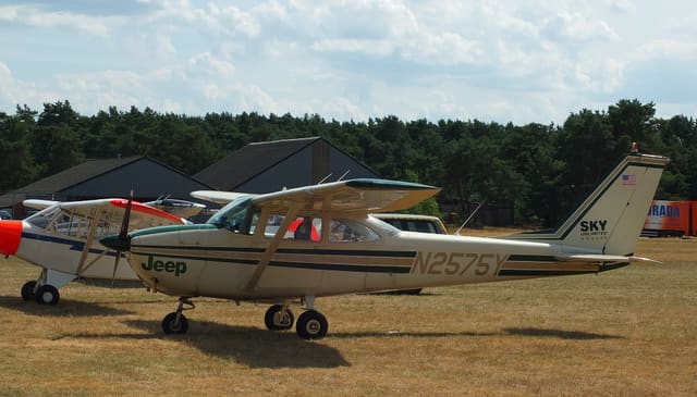 N2575Y - Cessna