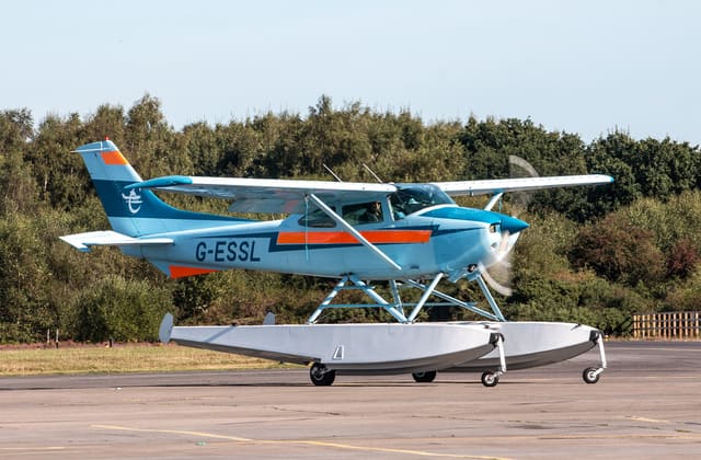 G-ESSL - Cessna
