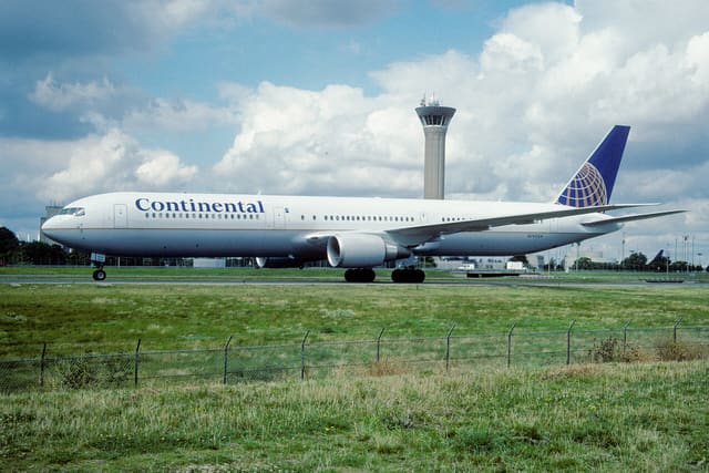 N76054 - Boeing