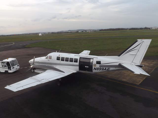 N899AE - Twin-engine aircraft