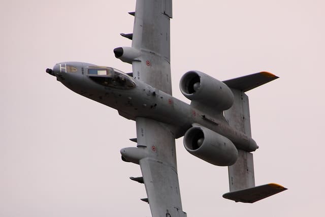  - Twin-engine aircraft