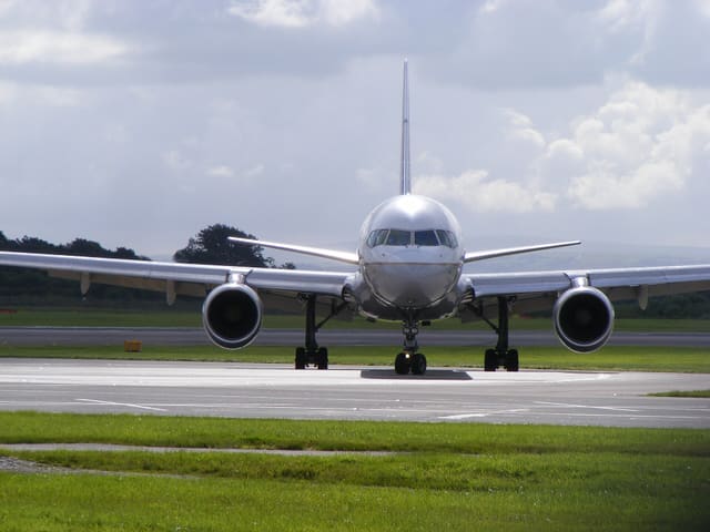 N17133 - Twin-engine aircraft