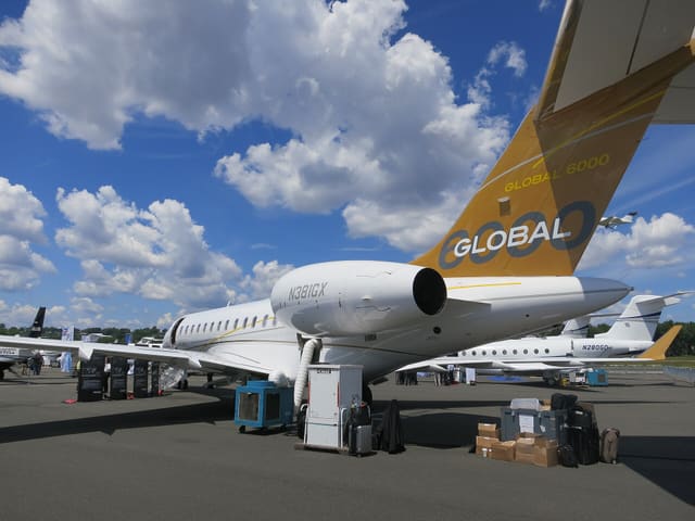 N381GX - Business jet