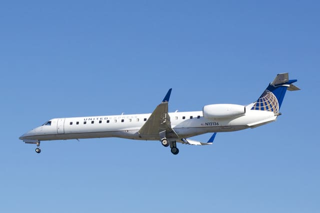 N12136 - Aircraft