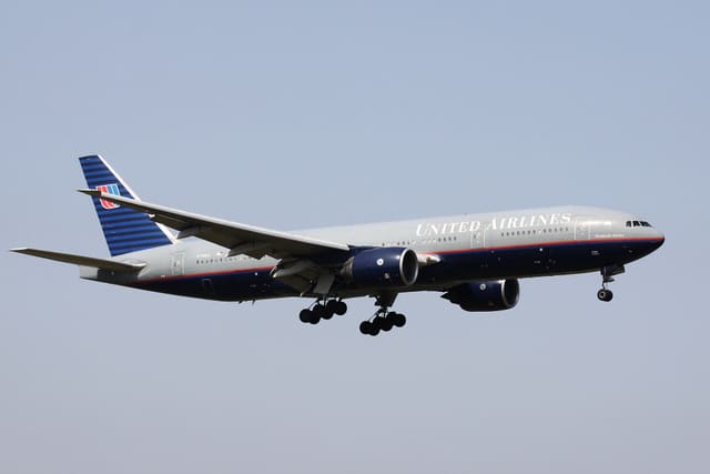 N779UA - Boeing
