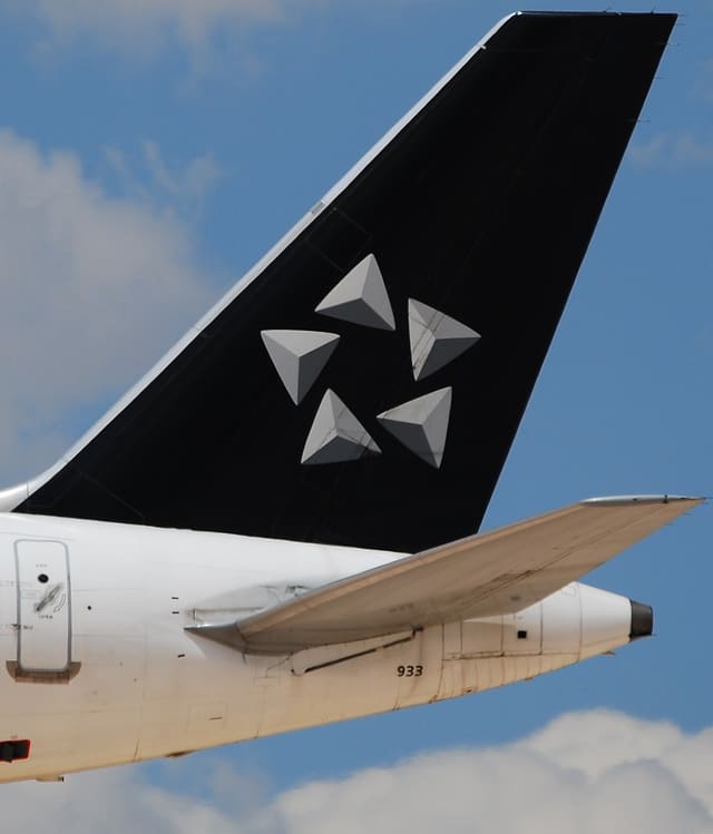 N933UW - Aircraft