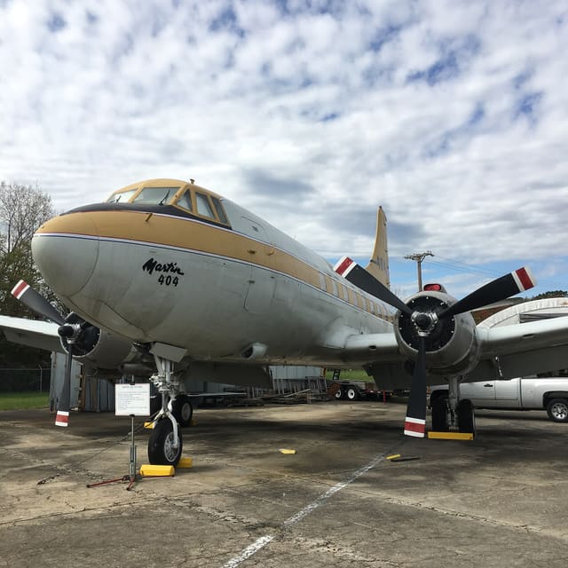  - Twin-engine aircraft
