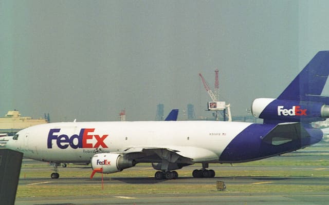 N369FE - Douglas