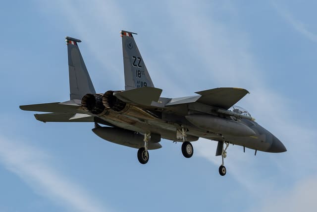  - Twin-engine aircraft
