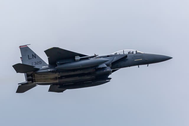  - Twin-engine aircraft