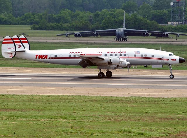 N6937C - Lockheed