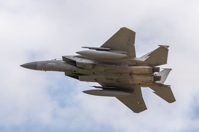  - Twin-engine aircraft