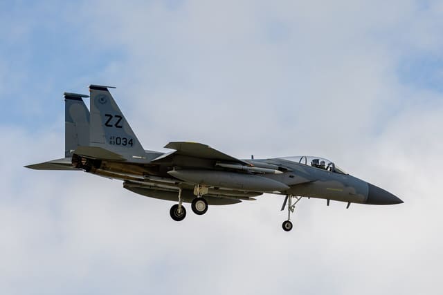  - Twin-engine aircraft