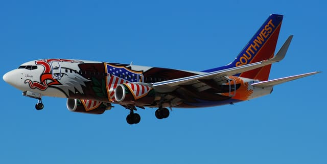 N918WN - Twin-engine aircraft
