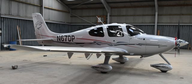 N67DP - Cirrus