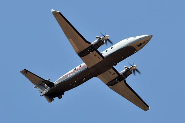 N690MA - Beech
