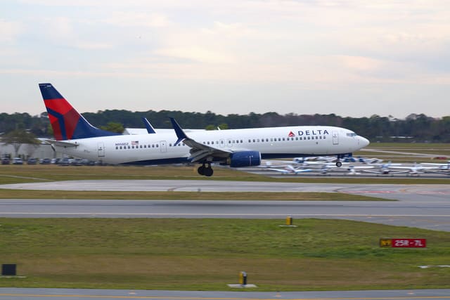 N958DZ - Boeing