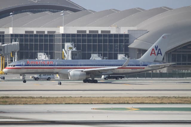 N688AA - Aircraft