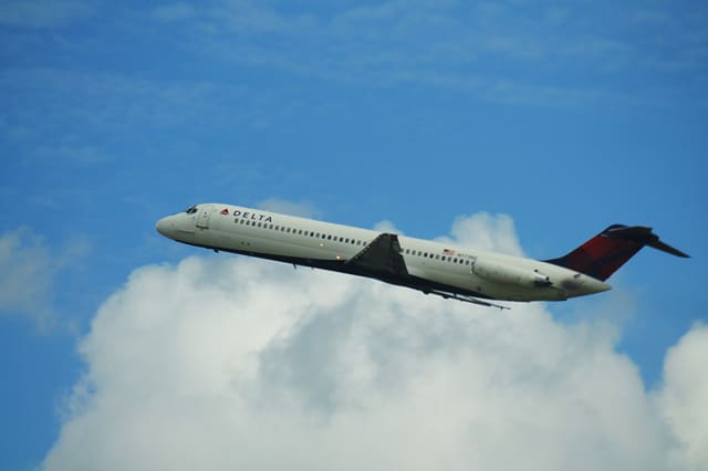 N773NC - Douglas