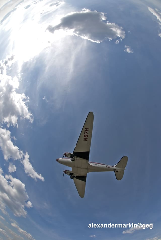 N97H - Twin-engine aircraft
