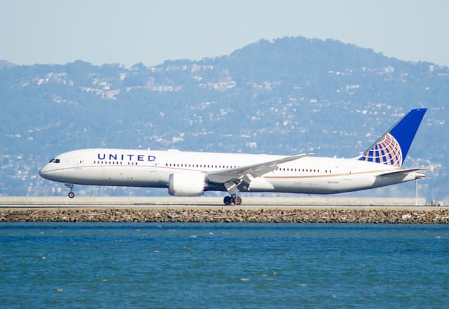 N26966 - Boeing