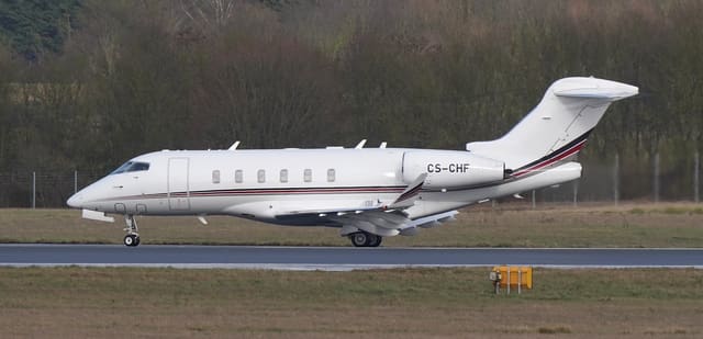 CS-CHF - Business jet