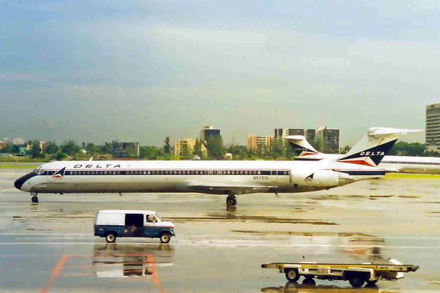 N975DL - Aircraft