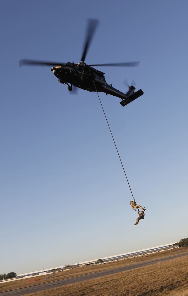 N72760 - Helicopter
