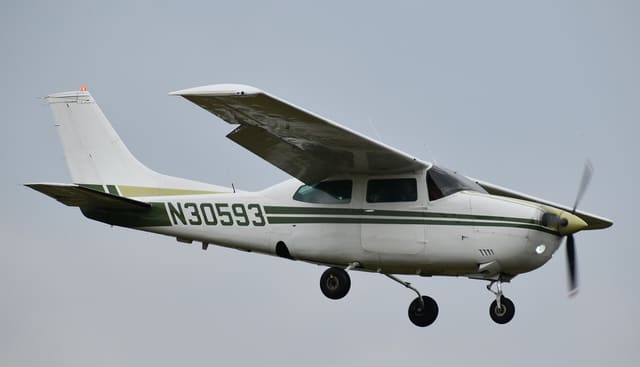 N30593 - Single-engine aircraft