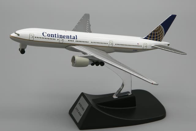 N78003 - Boeing