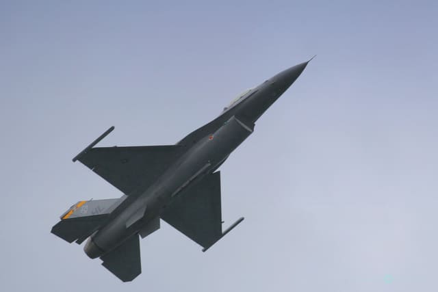  - Single-engine aircraft