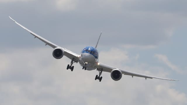 N1015X - Twin-engine aircraft