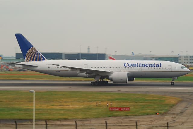 N37018 - Boeing