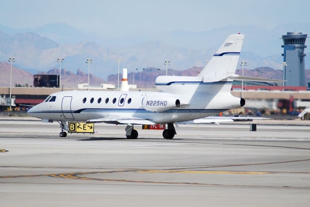 N225HD - Business jet
