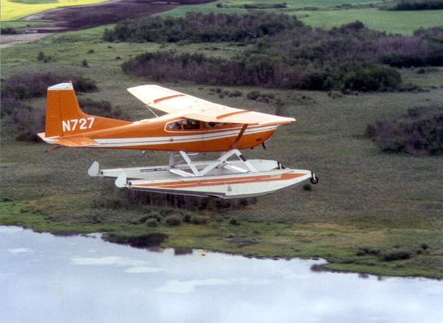 N727 - Cessna