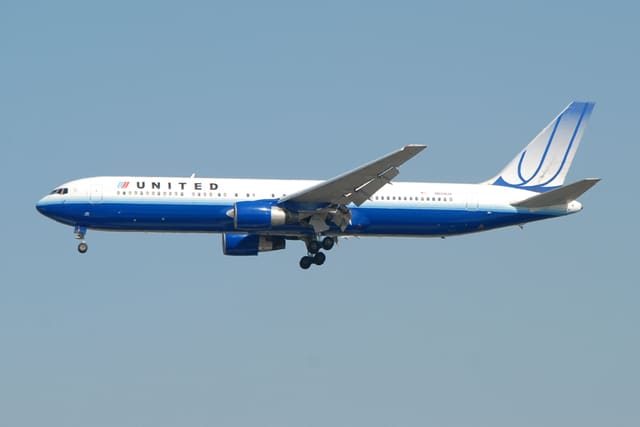 N654UA - Boeing
