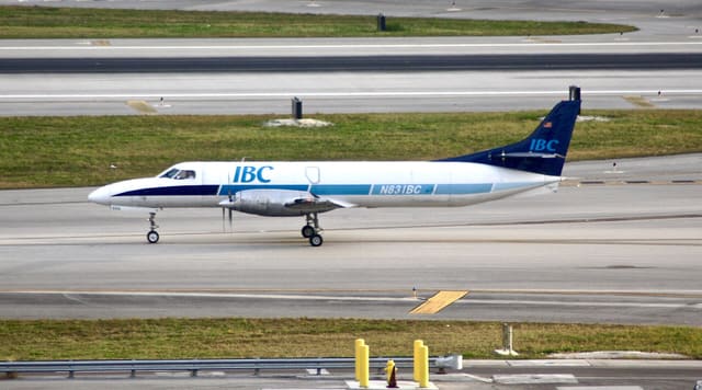 N831BC - Twin-engine aircraft