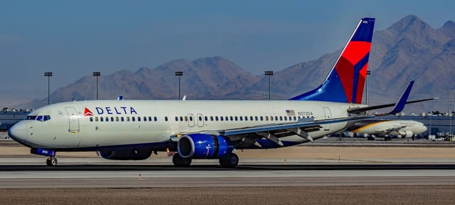 N372DA - Boeing