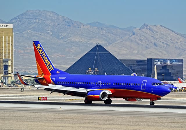 N366SW - Boeing