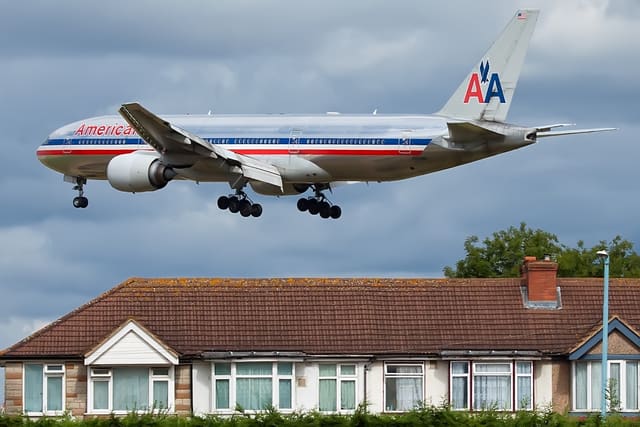 N779AN - Twin-engine aircraft